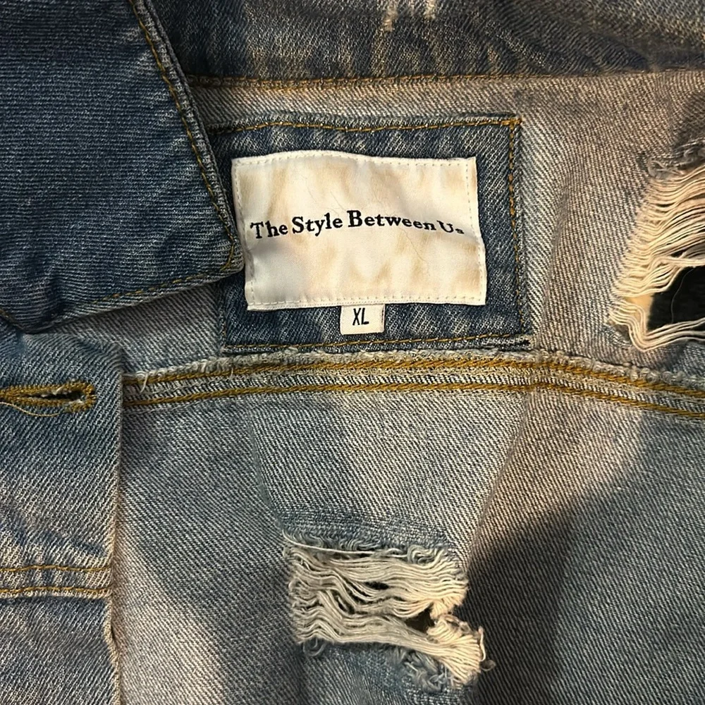 Distressed denim jacket - Picture 2 of 3